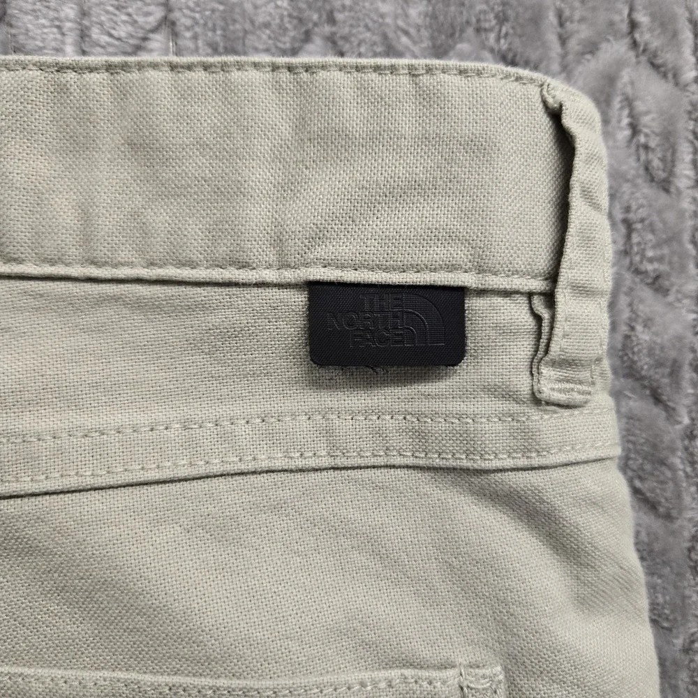 2 The North Face Motion Pants Men's Size 40x32 Gray Tan Articulated Knees Hiking